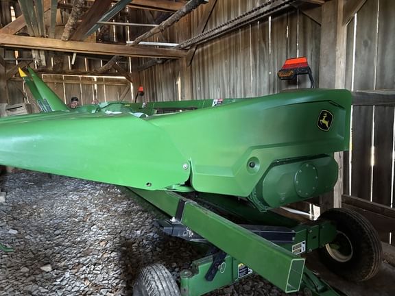 2023 John Deere C8R Equipment Image0