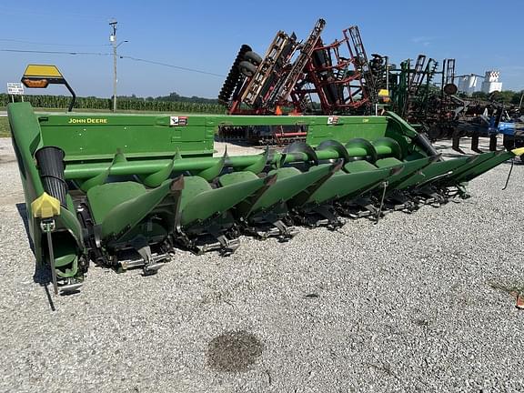 Image of John Deere C8R Image 0