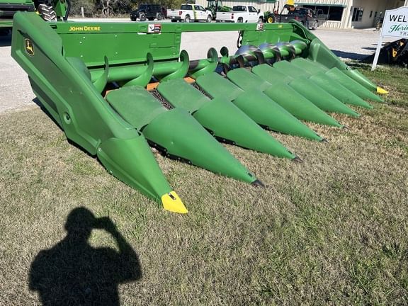 2023 John Deere C8R Equipment Image0