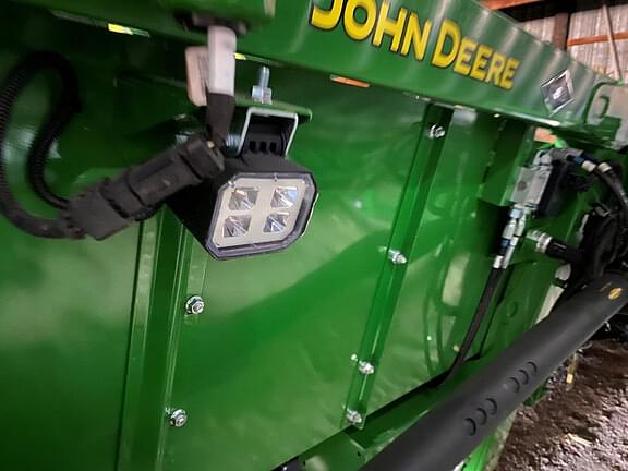 Image of John Deere C8R equipment image 2