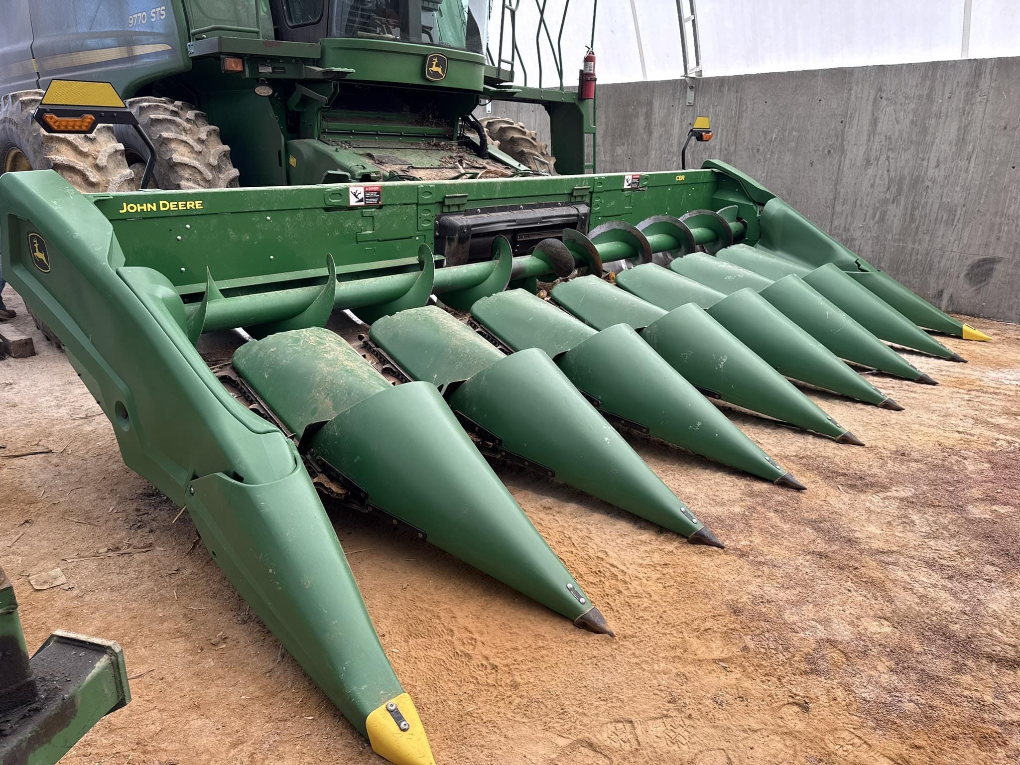 2023 John Deere C8R Equipment Image0