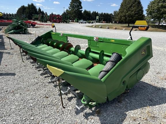 Image of John Deere C8R equipment image 1