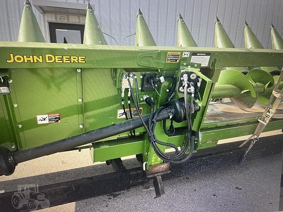 Image of John Deere C8R equipment image 3