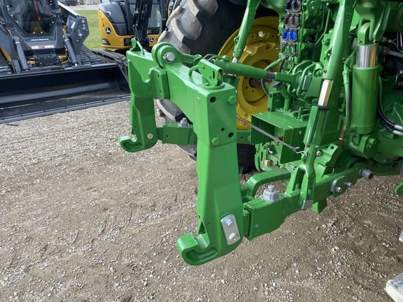 2023 John Deere Undetermined Equipment Image0