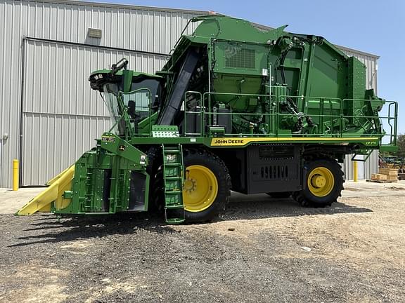 Image of John Deere CP770 equipment image 1