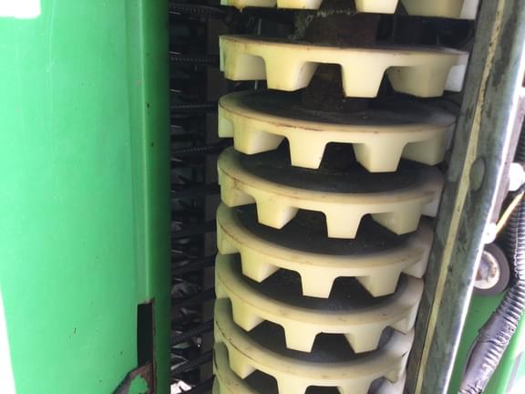 Image of John Deere CP770 equipment image 4