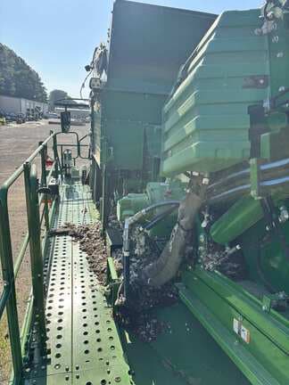 Image of John Deere CP770 equipment image 4