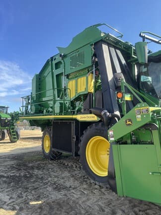 Image of John Deere CP770 equipment image 4