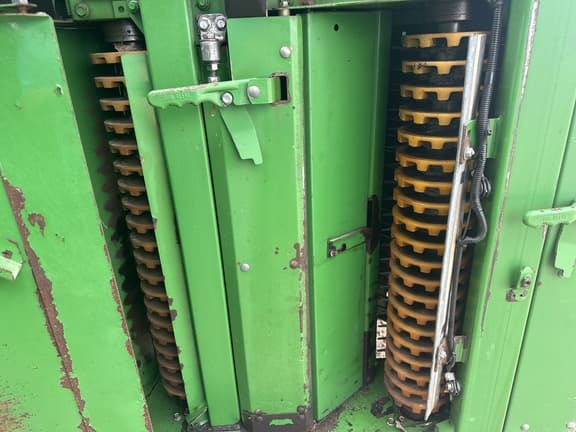 Image of John Deere CP770 equipment image 4