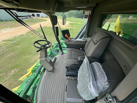 Image of John Deere CP770 equipment image 4