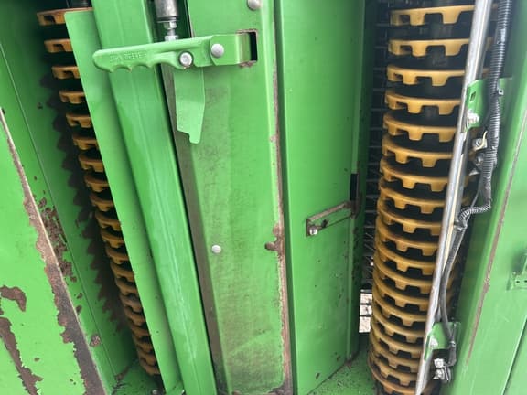 Image of John Deere CP770 equipment image 3