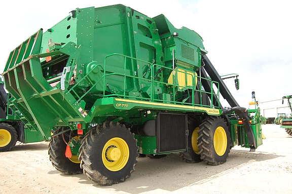 Image of John Deere CP770 equipment image 2