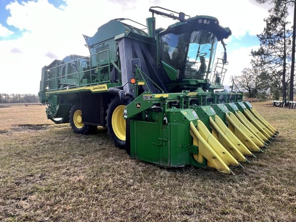 2023 John Deere CP770 Equipment Image0