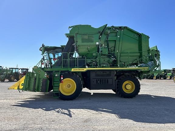 Image of John Deere CP770 equipment image 2