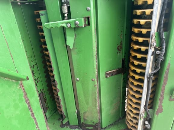 Image of John Deere CP770 equipment image 4