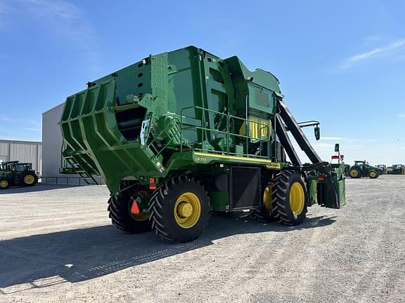 Image of John Deere CP770 equipment image 4