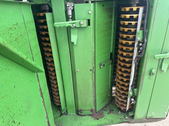 Image of John Deere CP770 equipment image 4