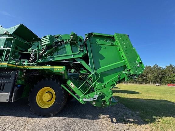 Image of John Deere CP770 equipment image 2