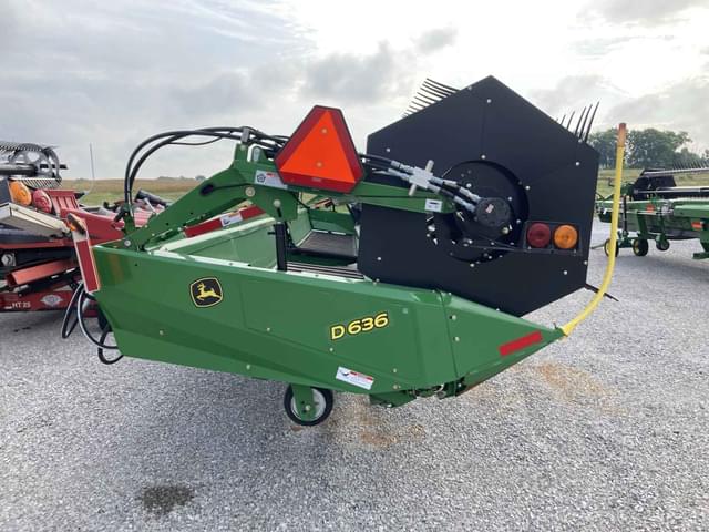 Image of John Deere D636 equipment image 1