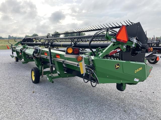 Image of John Deere D636 equipment image 2