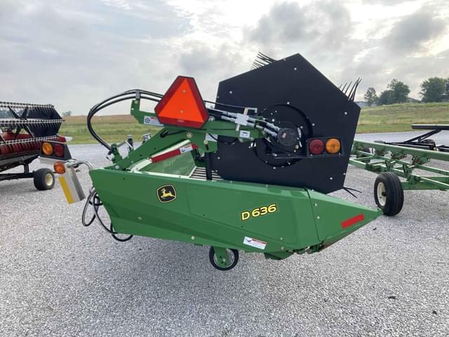 Image of John Deere D636 equipment image 1