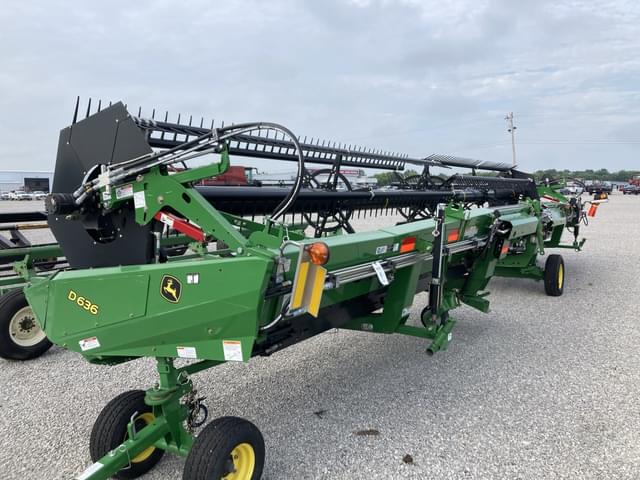 Image of John Deere D636 equipment image 4
