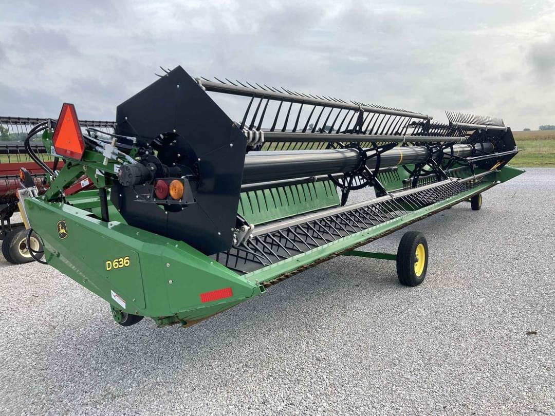 Image of John Deere D636 Primary image