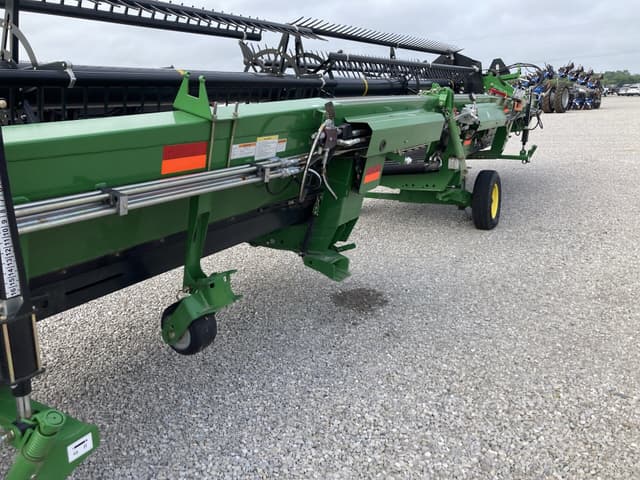 Image of John Deere D636 equipment image 3