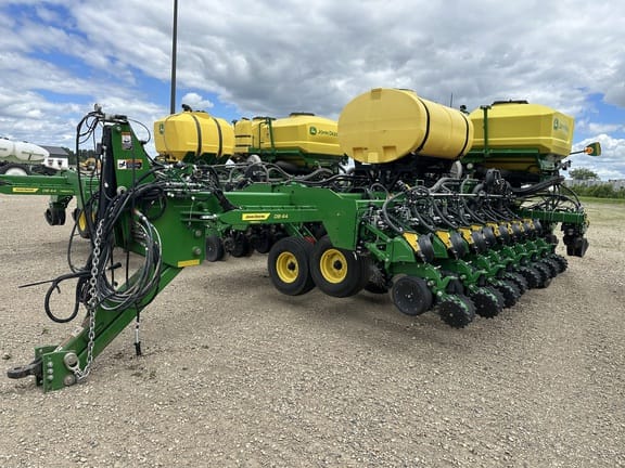 2023 John Deere DB44 Equipment Image0