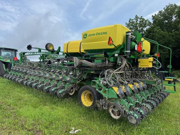 Image of John Deere DB60 equipment image 2