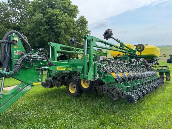 Image of John Deere DB60 equipment image 4