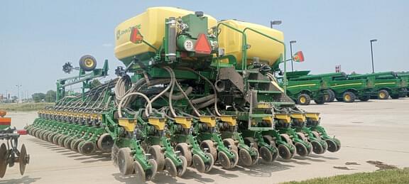 Image of John Deere DB60 equipment image 3