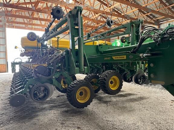 Image of John Deere DB60 equipment image 2