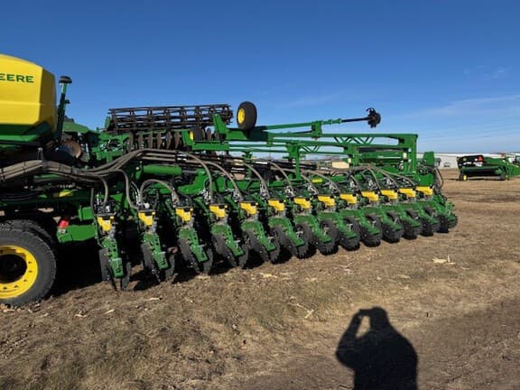 Image of John Deere DB60 equipment image 2