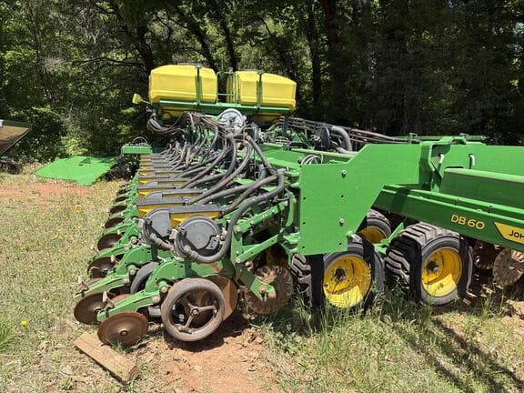Image of John Deere DB60 Primary image