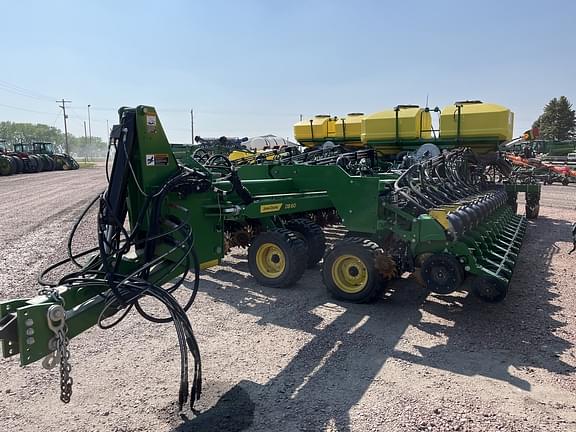 Image of John Deere DB60 equipment image 1