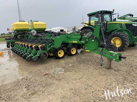 Main image John Deere DB60
