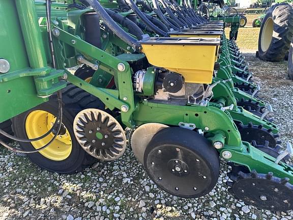 Image of John Deere DB60 equipment image 3