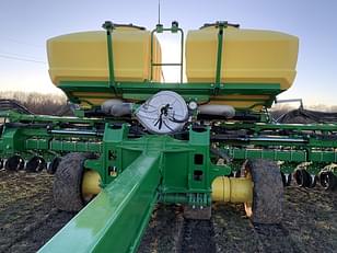 Main image John Deere DB60 8