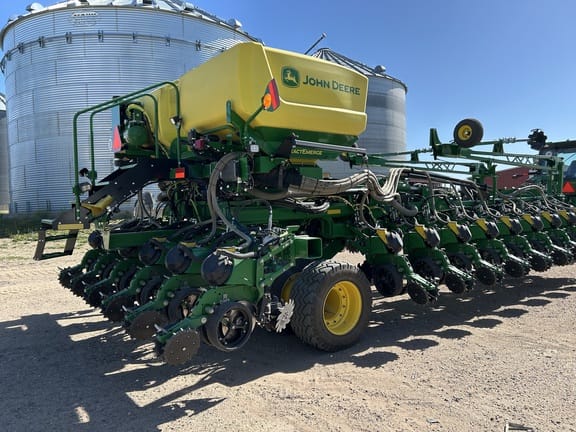 2023 John Deere DB60 Equipment Image0