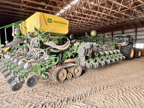 2023 John Deere DB60 Equipment Image0
