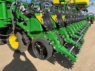 Main image John Deere DB60 14