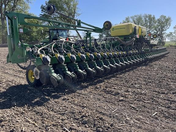 Image of John Deere DB60 equipment image 2