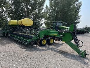 Main image John Deere DB66 1