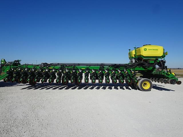Image of John Deere DB80 equipment image 2