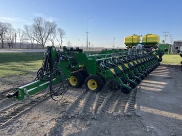 Main image John Deere DB90