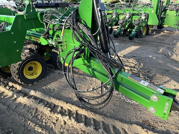 Image of John Deere DB90 equipment image 2