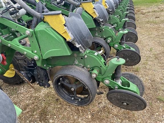 Image of John Deere DB90 equipment image 4