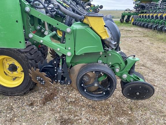 Image of John Deere DB90 equipment image 2