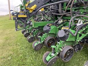 Main image John Deere DB90 8